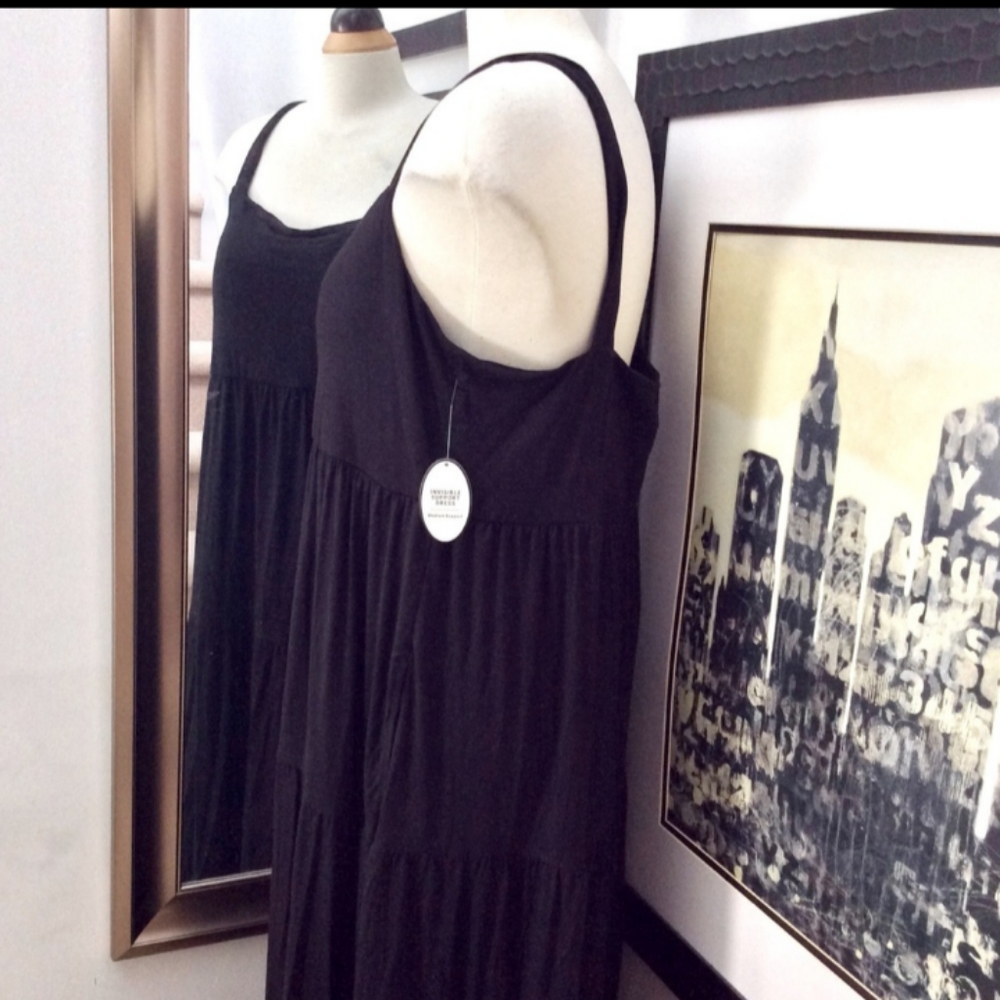 Black Layered Ruffle Dress - Picture 4 of 13